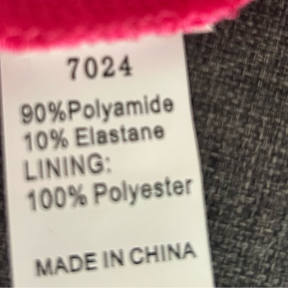 ➕Pretty Garden Hot Pink Ruched Dress. Body Con Med - Picture 6 of 7